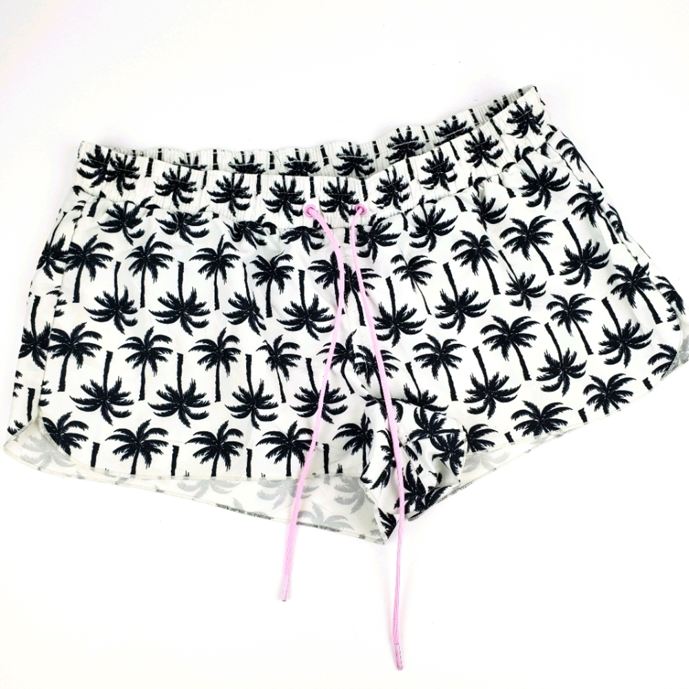 Old Navy Palm Tree Print Shorts - Picture 1 of 4